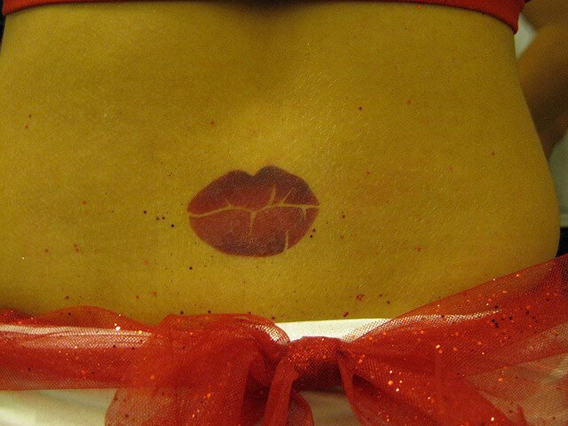 lip-print-tattoos-5174931